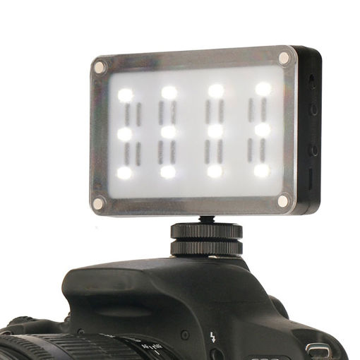 Immagine di Ulanzi CardLite 5500K 820 Lumen LED Portable Video Light with Cold Shoe